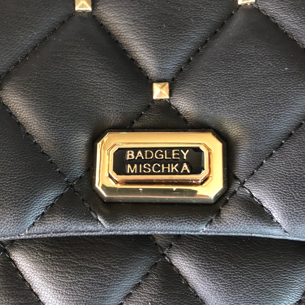 Badgley Mischka Quilted Vegan Leather Purse - Picture 10 of 12